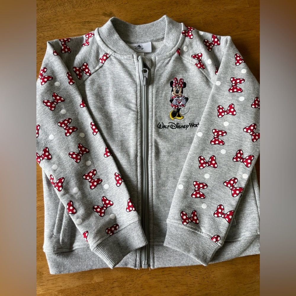 Brand New Official Disney Minnie zip up sweatshirt 🎀